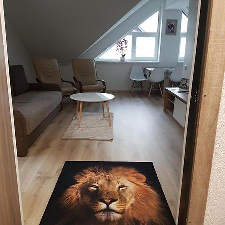 Liuto Apartamentai Juodkrantė Exteriör bild