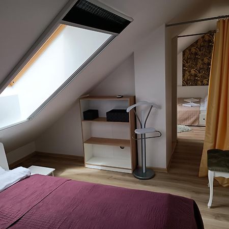 Liuto Apartamentai Juodkrantė Exteriör bild