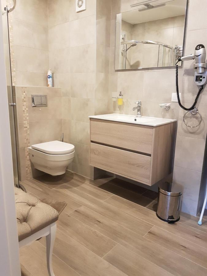 Liuto Apartamentai Juodkrantė Exteriör bild