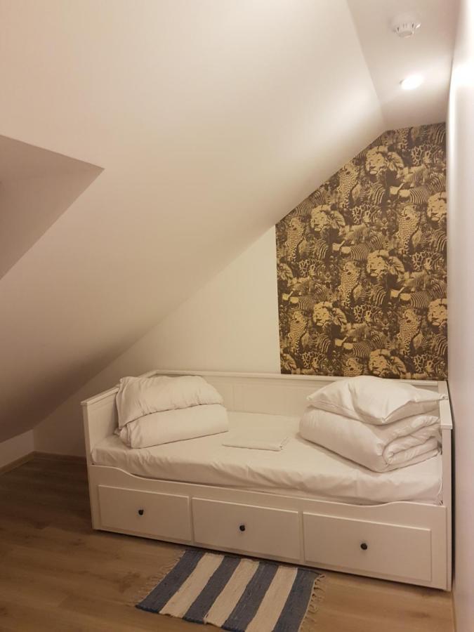 Liuto Apartamentai Juodkrantė Exteriör bild