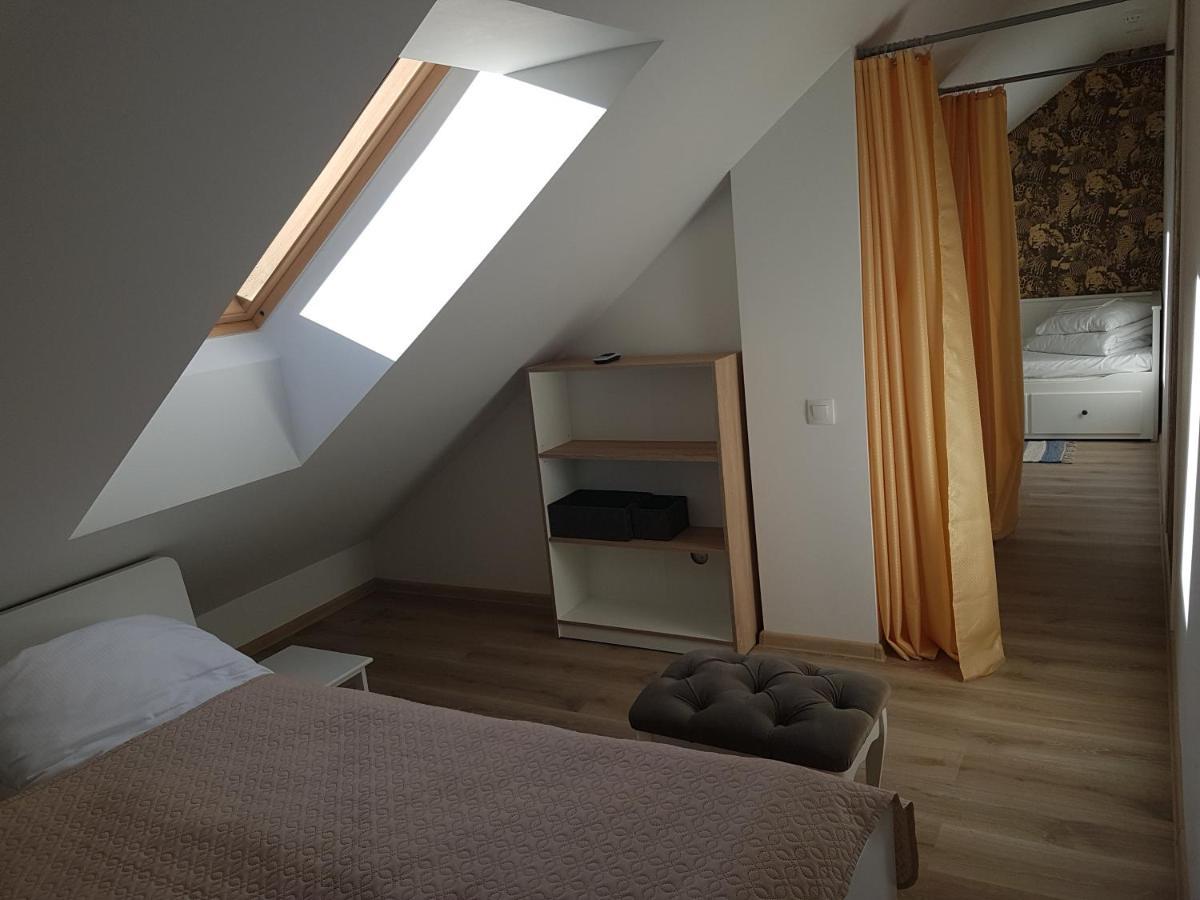 Liuto Apartamentai Juodkrantė Exteriör bild
