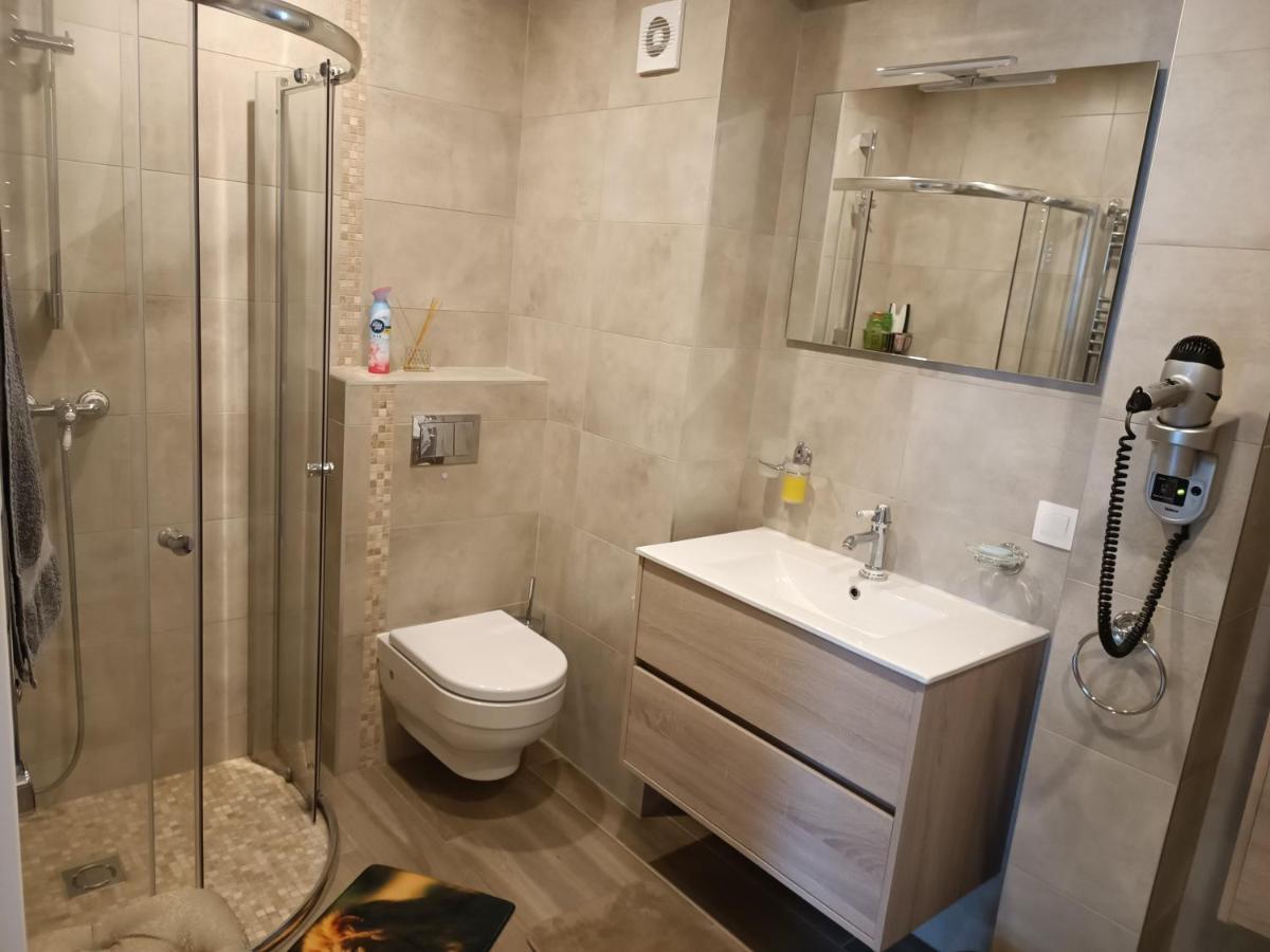 Liuto Apartamentai Juodkrantė Exteriör bild